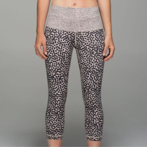 Lululemon Wunder Under Crop II Ace Spot Grain Black/Dottie Dash Grain Black - Picture 2 of 12